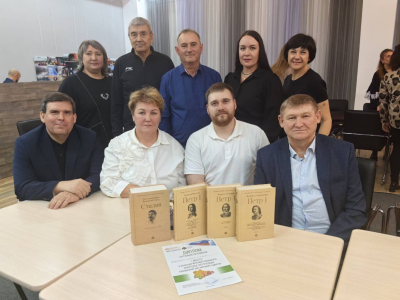 В курганской областной библиотеке имени А. К. Югова прошла первая игра из серии «РосКвиз» В курганской областной библиотеке имени А. К. Югова прошла первая игра из серии «РосКвиз»